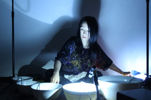 Tomoko Sauvage, performance, Raum, Bologna, 2014