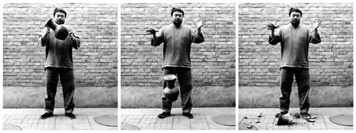 Ai Weiwei, Dropping a Han-Dynasty urn, 1995
