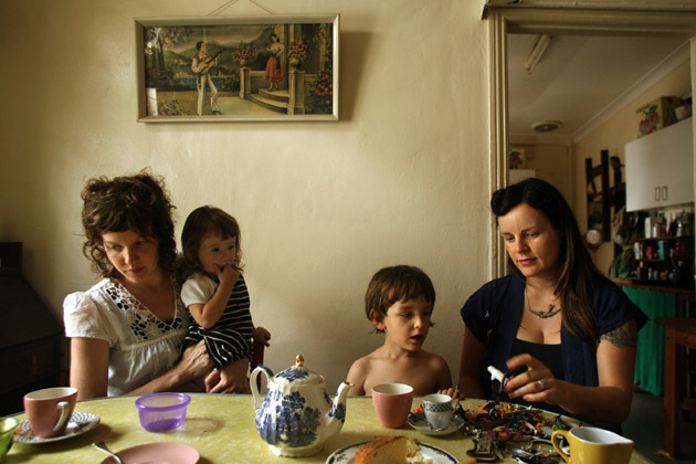 Tamara Dean, The tea party, 2008