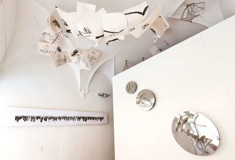 Installazioni di Fausto Gilberti, Marco Nereo Rotelli e Luca Buvoli in mostra al Caffè Florian, Firenze