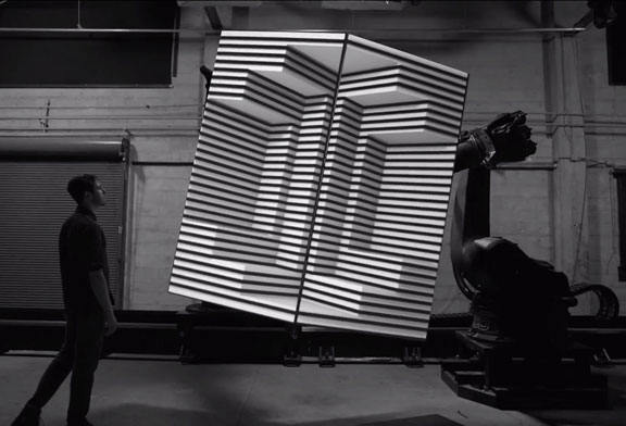 Box di Bot & Dolly: mixare design, robotica e videomapping