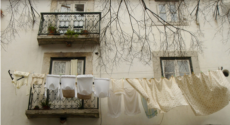 Beatrice Zagato, Mirando entre las nubes