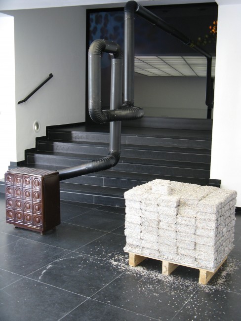 Natascha Sadr Haghighian, Früchte der Arbeit, 2008