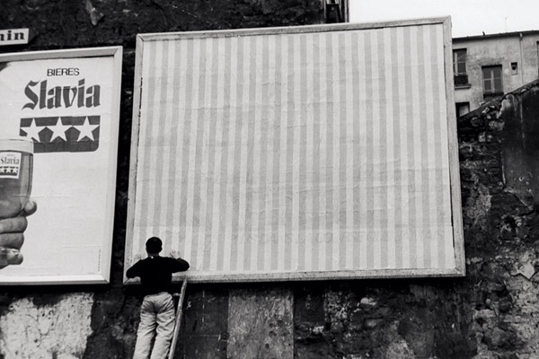 Daniel Buren, estate 1969, Parigi Detalles.© D.B. – ADAGP Paris