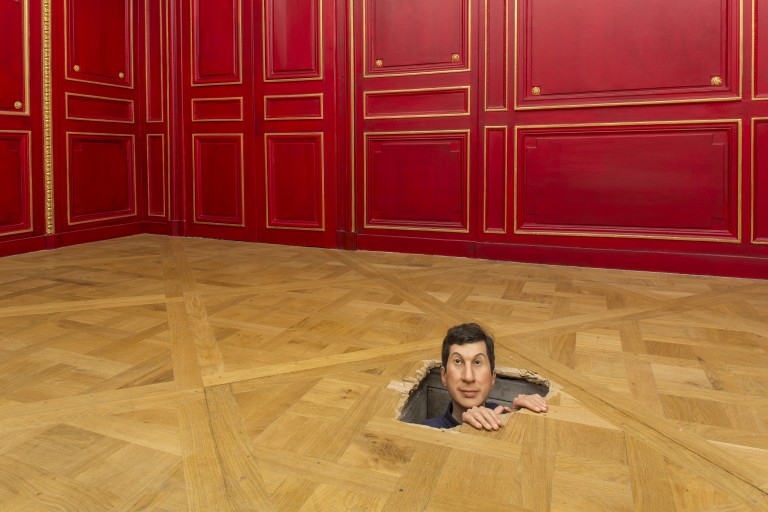 Not afraid of love. Cattelan senza paura
