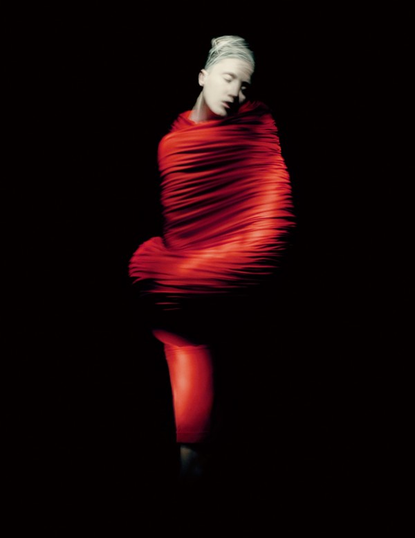 Rei Kawakubo (Japanese, born 1942) for Comme des Garçons (Japanese, founded 1969). Body Meets Dress–Dress Meets Body, spring/summer 1997; Courtesy of Comme des Garçons. Photograph by © Paolo Roversi