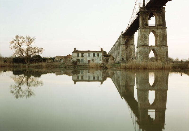 Tonnay I, Francia, 1997 © Elger Esser 2017. Courtesy Galleria Alessandra Bonomo