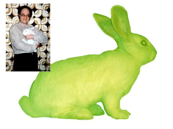 “GFP Bunny”, Alba, coniglio fluorescente, 2000. Photo: Chrystelle Fontaine